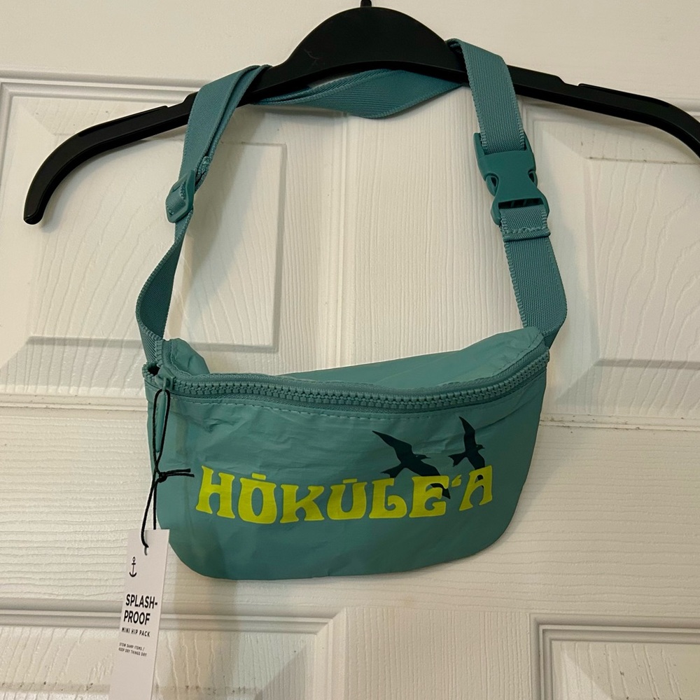 NWT Aloha Collection Hokulea mini hip pack